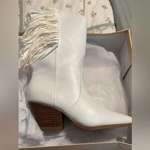 Billini Western Boot! New in box!